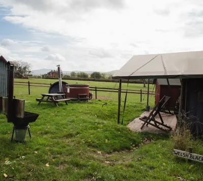 Hollings Hill Farm photo 2